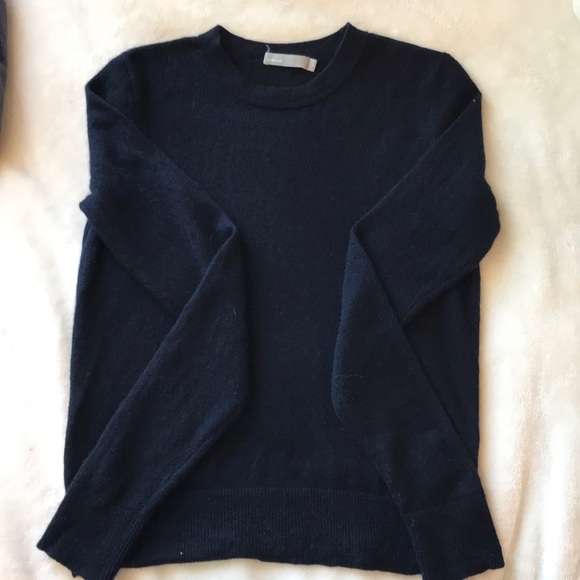 Vince Cashmere light weight sweater - Picture 2 of 3
